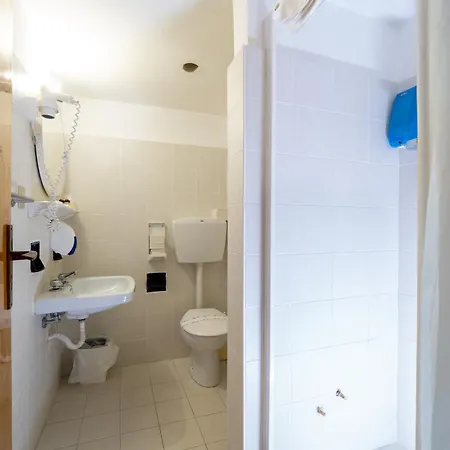 Blurelda Silvi Marina